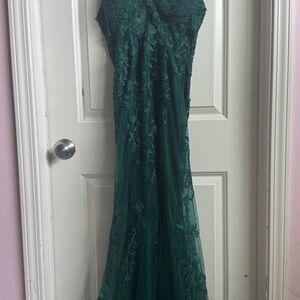 Elegant Green Strapless Gown
